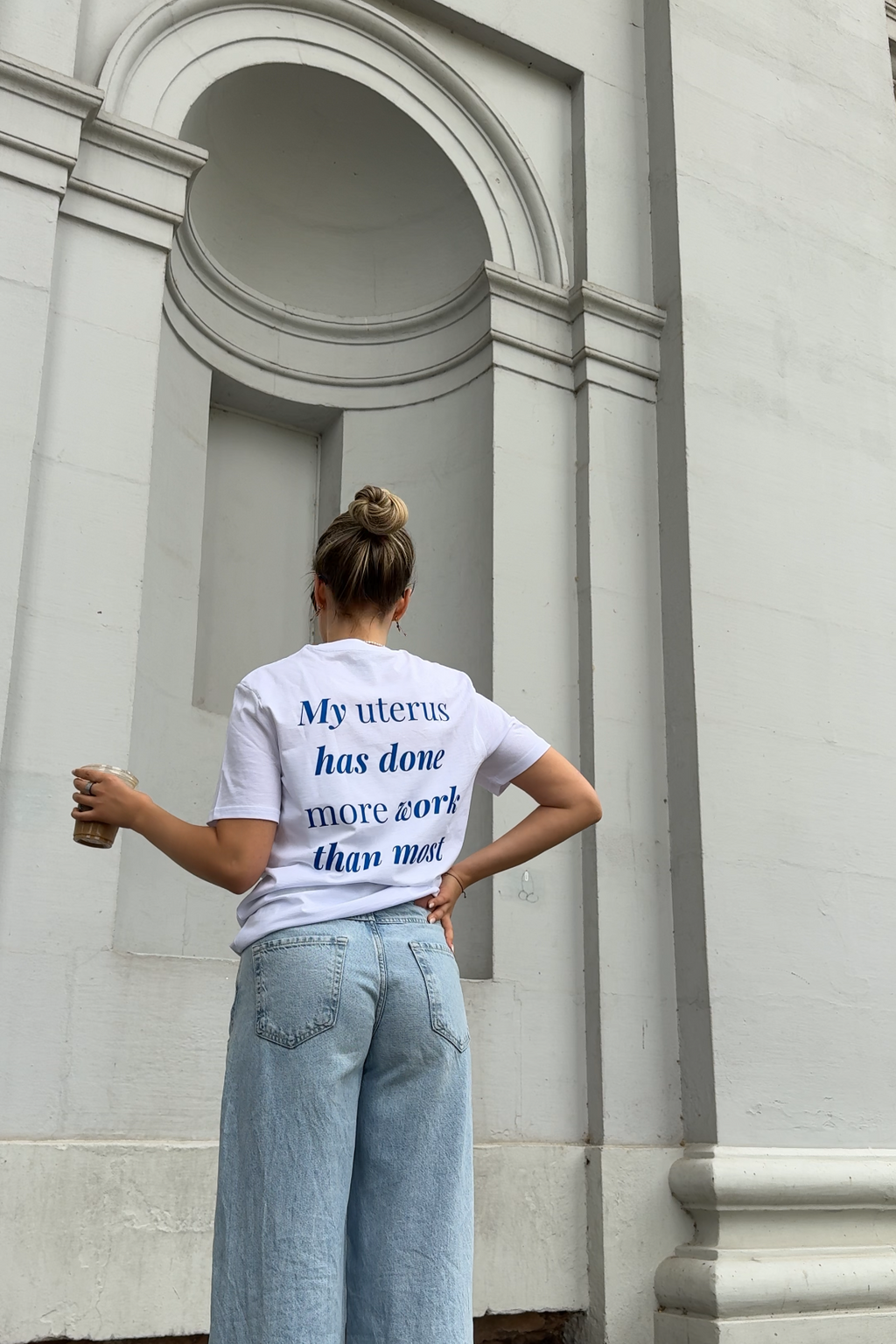 "Hot girls cycle sync" – Statement T-Shirt