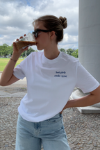 "Hot girls cycle sync" – Statement T-Shirt